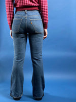 Load image into Gallery viewer, Vintage 1970s Orange Tab LEVI&#39;s Bootcut Jeans
