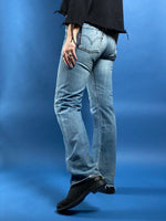 Load image into Gallery viewer, Vintage 90s 501 LEVI&#39;s Jeans
