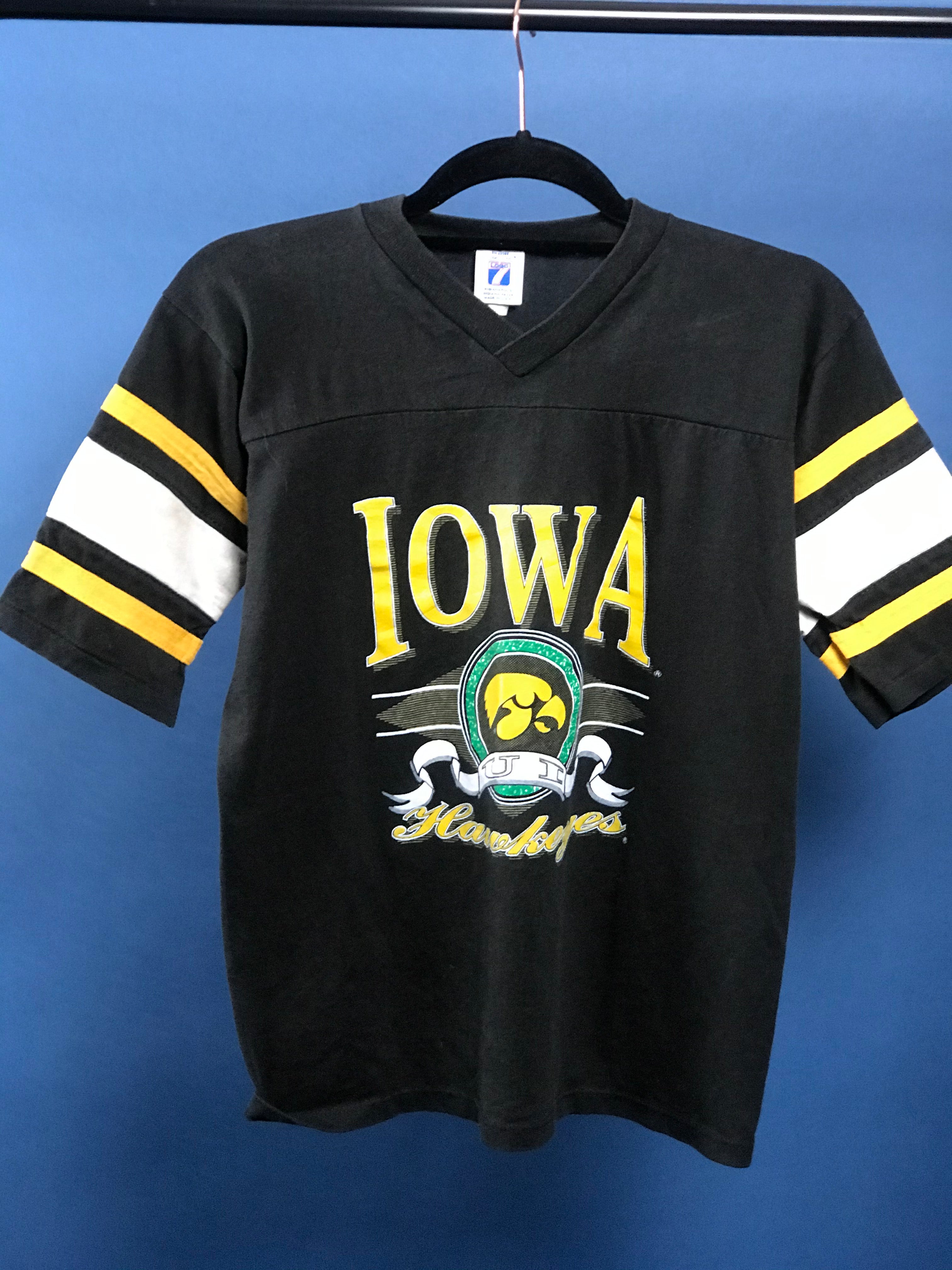 Vintage 1970s LOGO IOWA Hawkeyes Sports Tee