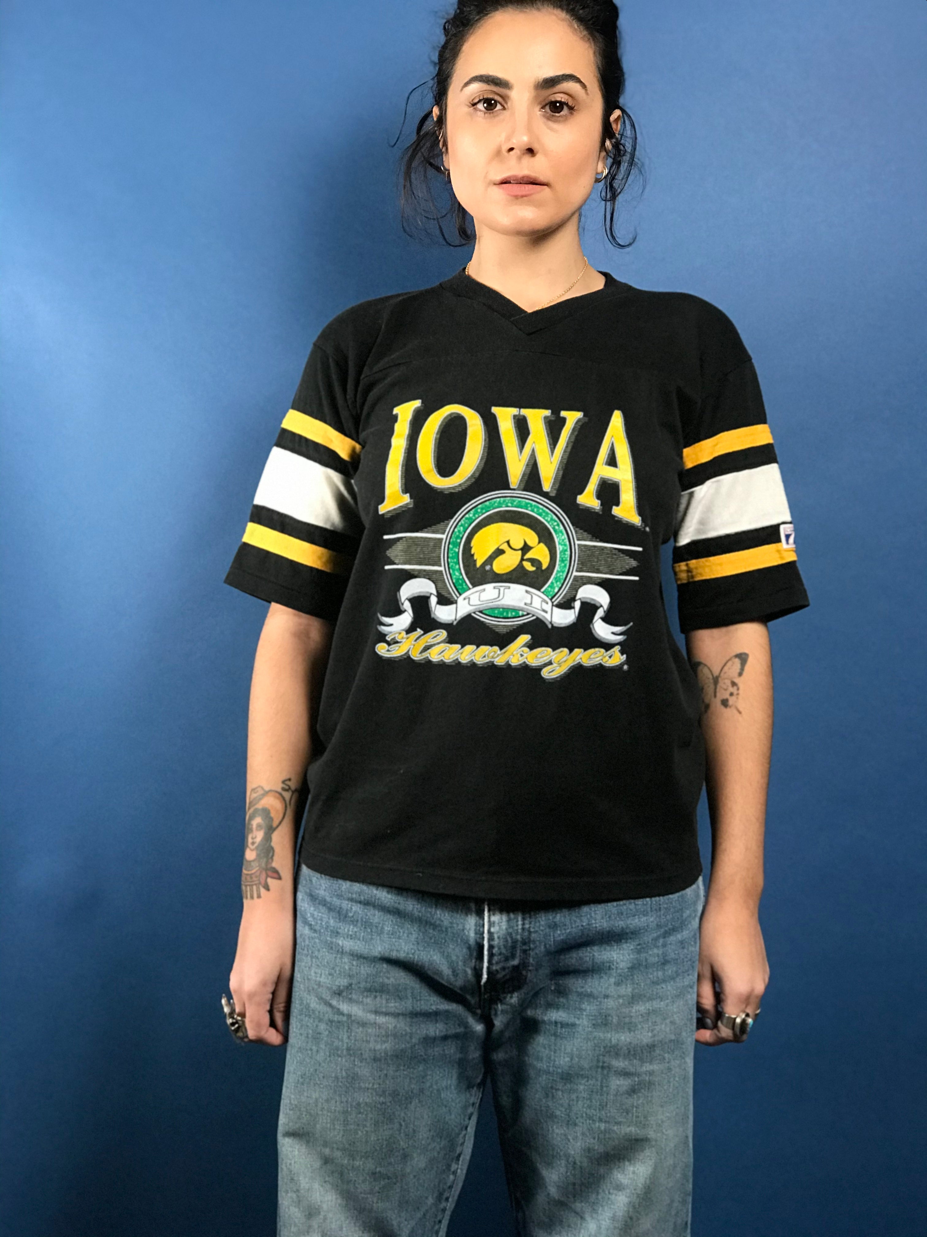 Vintage 1970s LOGO IOWA Hawkeyes Sports Tee