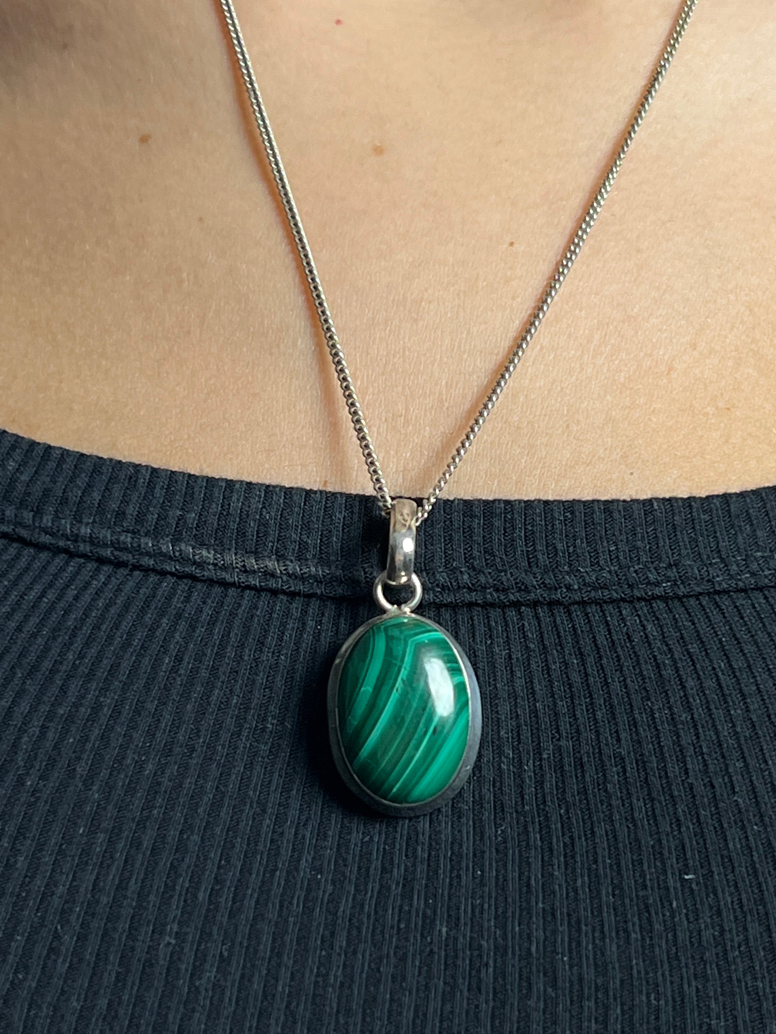 Vintage 1970s Silver Set Ring and Necklace with Green and White Agate