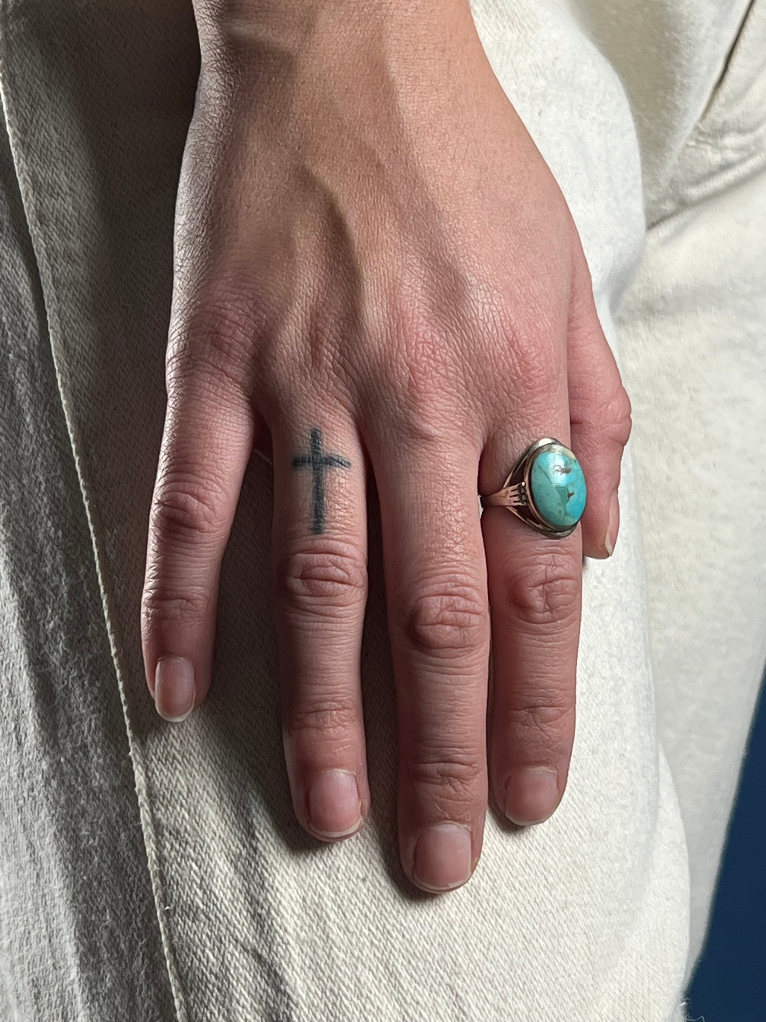 Vintage 1970s Silver Blue Apatite Ring