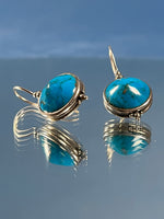 Load image into Gallery viewer, Vintage 1970s Silver &amp; Turquoise Earrings
