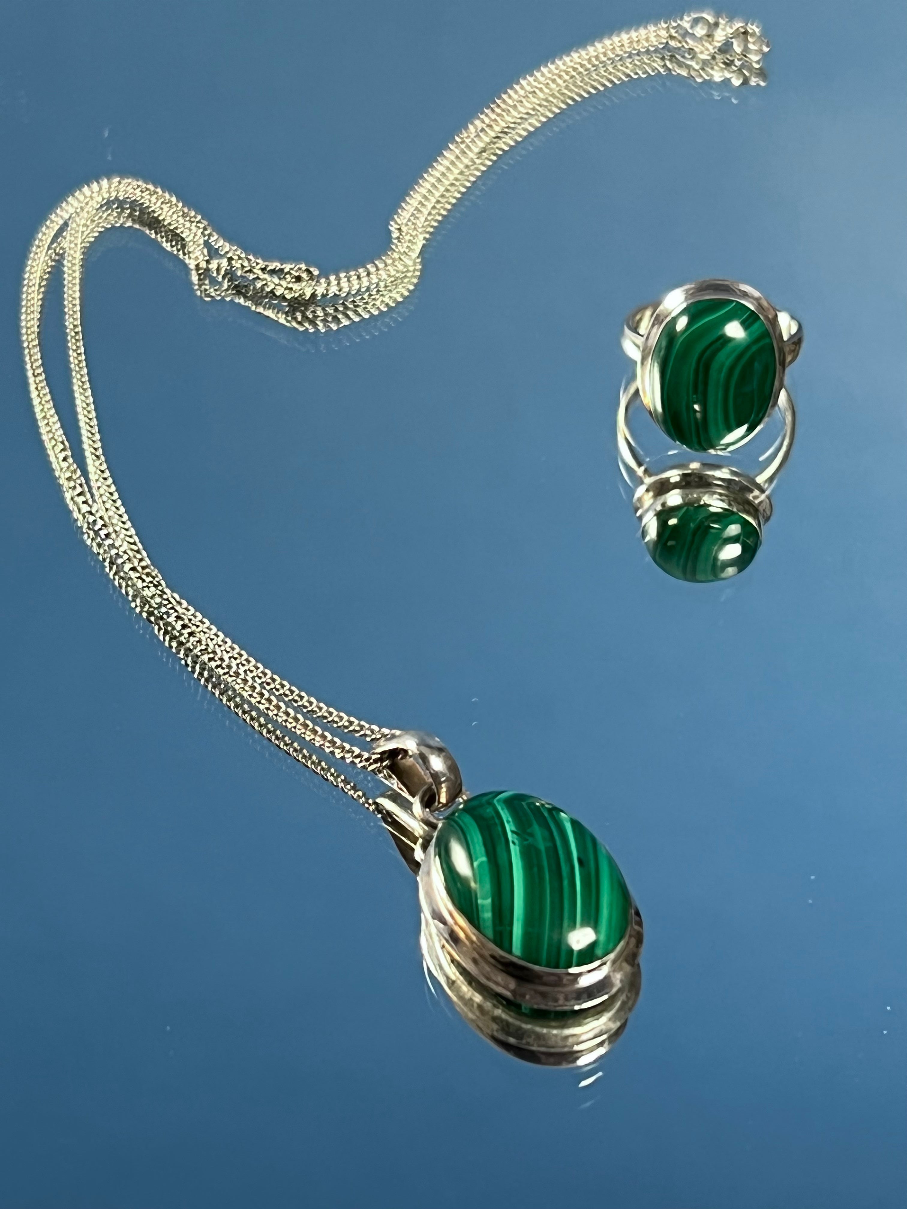 Vintage 1970s Silver Set Ring and Necklace with Green and White Agate