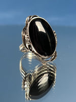 Load image into Gallery viewer, Vintage Silver Native American Onyx Ring
