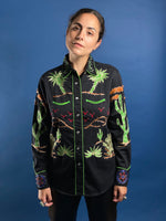 Load image into Gallery viewer, Vintage 1960s Rockmount Western Shirt w/ Embroidered Western Scenes
