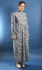 Load image into Gallery viewer, Vintage 1970s Prairie Boho Floral Maxi Dress
