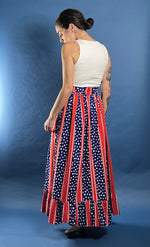 Load image into Gallery viewer, Vintage 1970s Maxi Floral Summer Skirt
