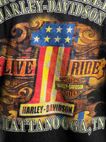 Load image into Gallery viewer, Vintage 2006 Harley Davidson T-shirt w/ Engine Illustration
