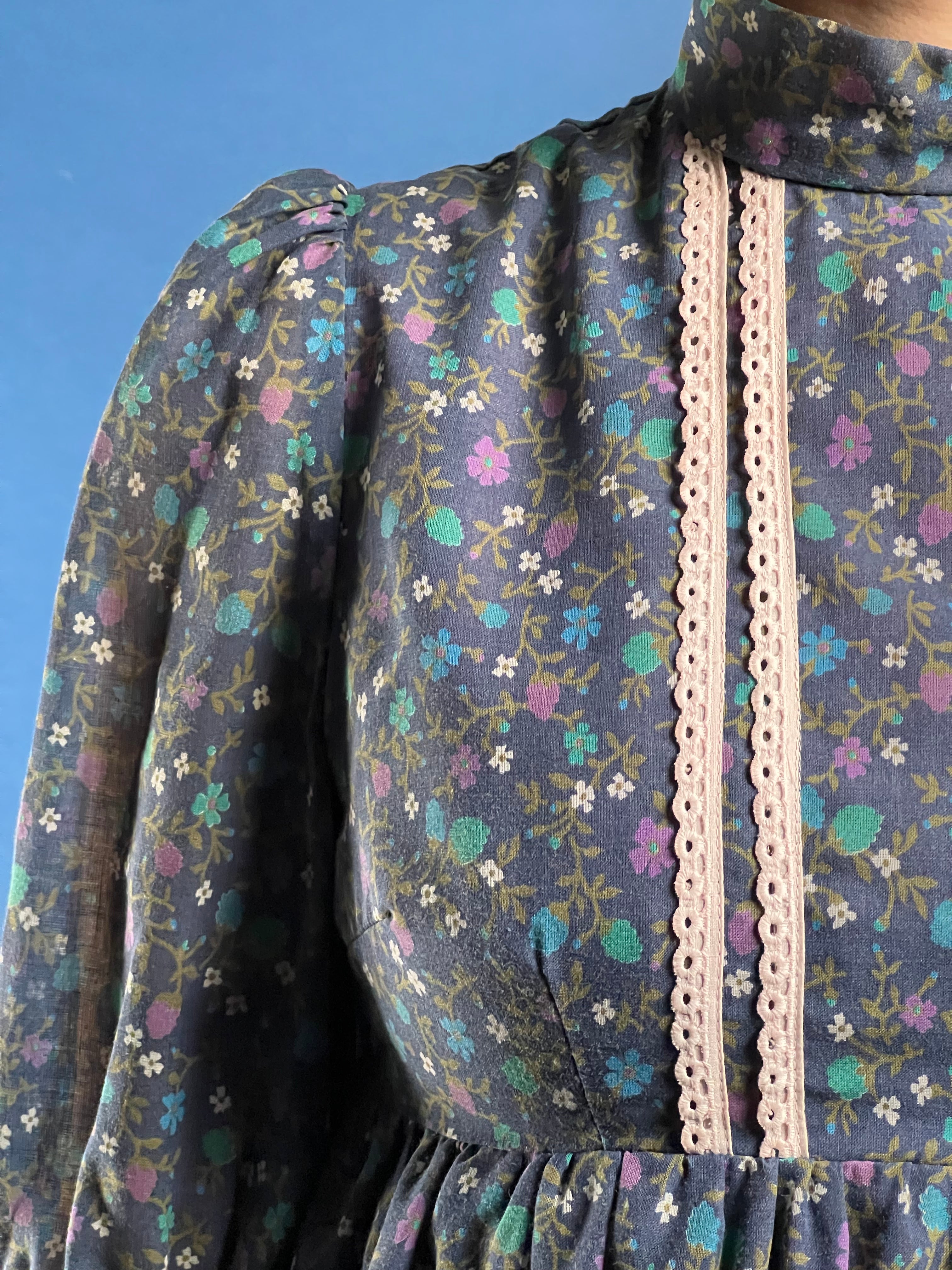 Vintage 1970s Marion Donaldson Prairie Cottage Core Maxi Floral Dress