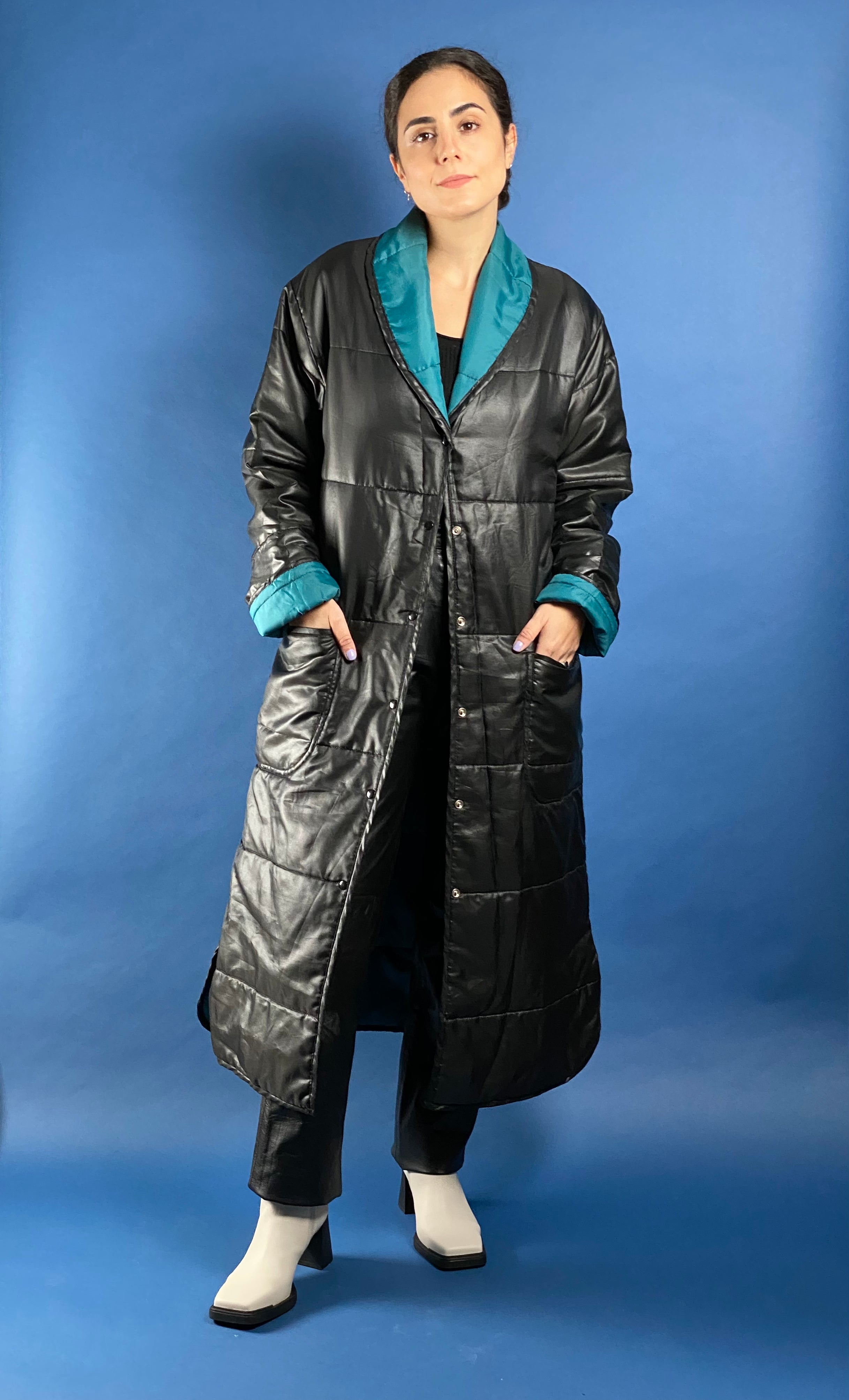 Vintage 1970s Long Black & Blue Lightweight Puffer Jacket