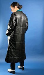 Load image into Gallery viewer, Vintage 1970s Long Black &amp; Blue Lightweight Puffer Jacket
