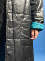 Load image into Gallery viewer, Vintage 1970s Long Black &amp; Blue Lightweight Puffer Jacket
