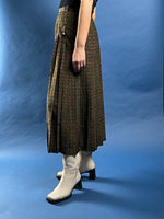 Load image into Gallery viewer, Vintage 1980s JAEGER Midi Polka Dot Pleated Skirt
