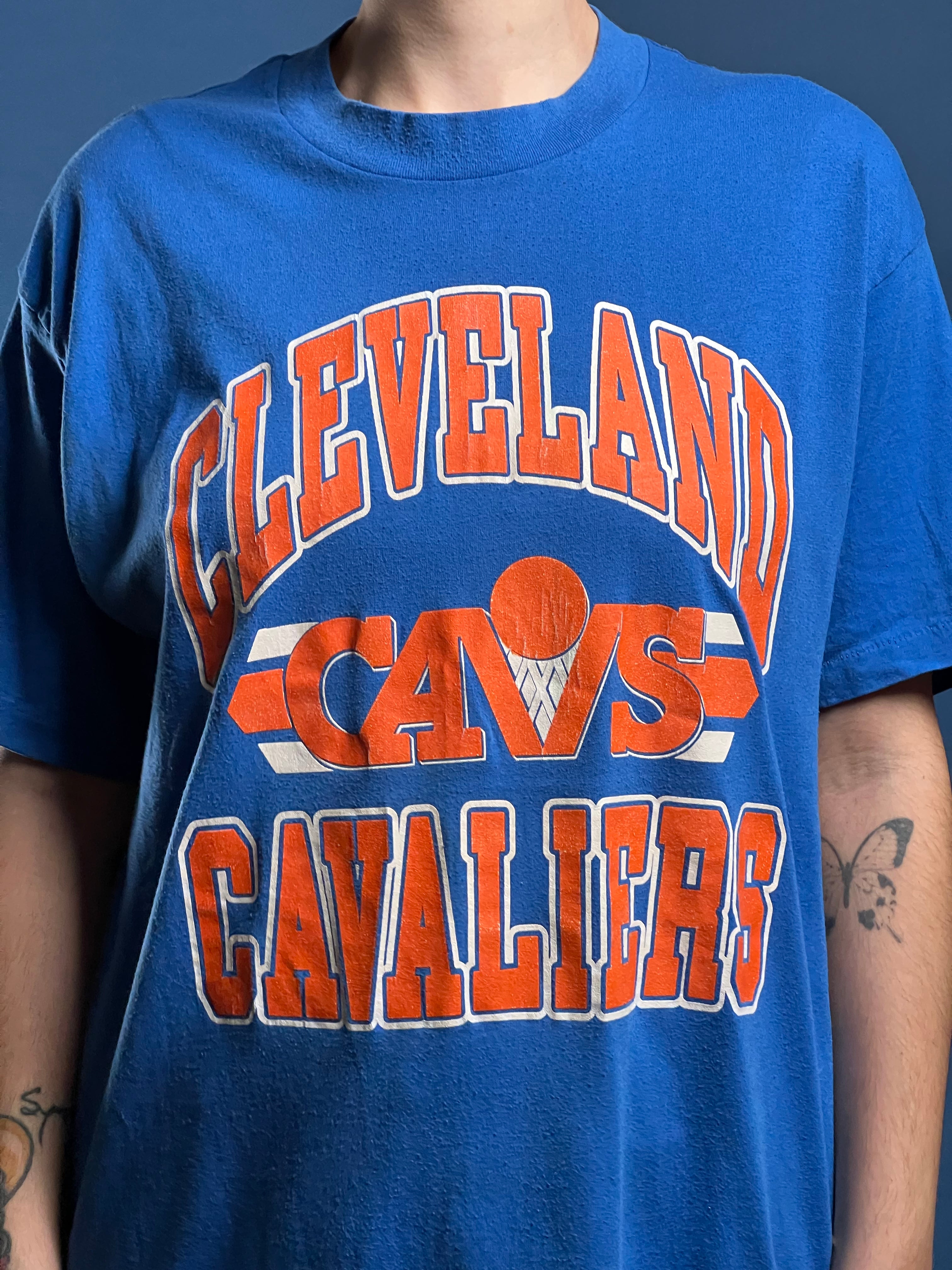 Vintage 1980s Cleveland Cavalier 50/50 T-shirt w/ Illustration