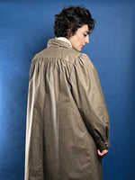 Load image into Gallery viewer, Vintage 1980s London Fog Trench Coat w/ Liner
