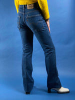 Load image into Gallery viewer, Vintage 1970s Orange Tab Dark Wash Bootcut LEVI&#39;S Jeans
