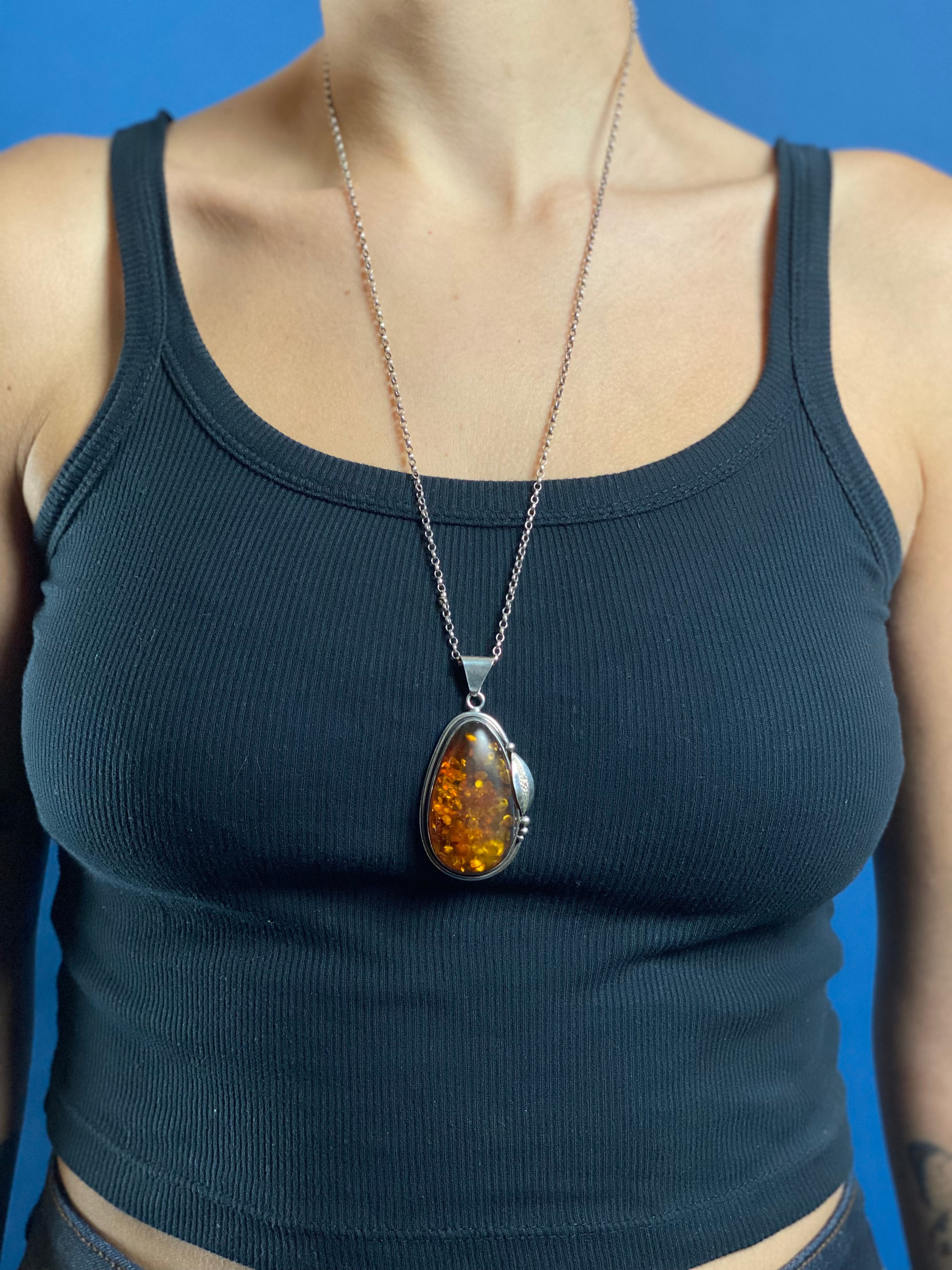 Vintage 1970s Native American Amber / Silver Necklace