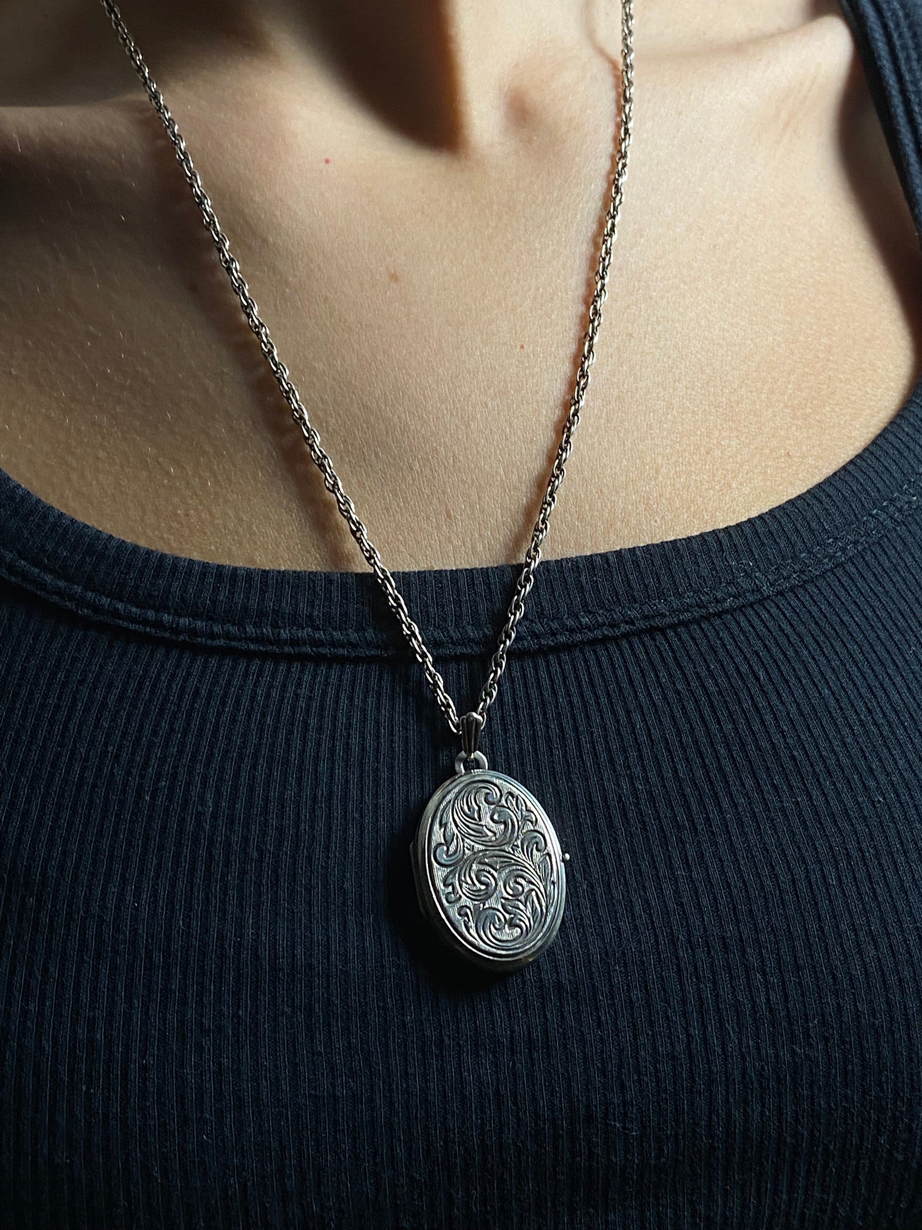 Antique 1920s Silver Necklace w/ Large Locket w/ Floral Engraving