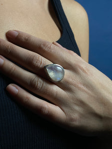 Vintage 1970s Silver Opalite / Moonstone Ring