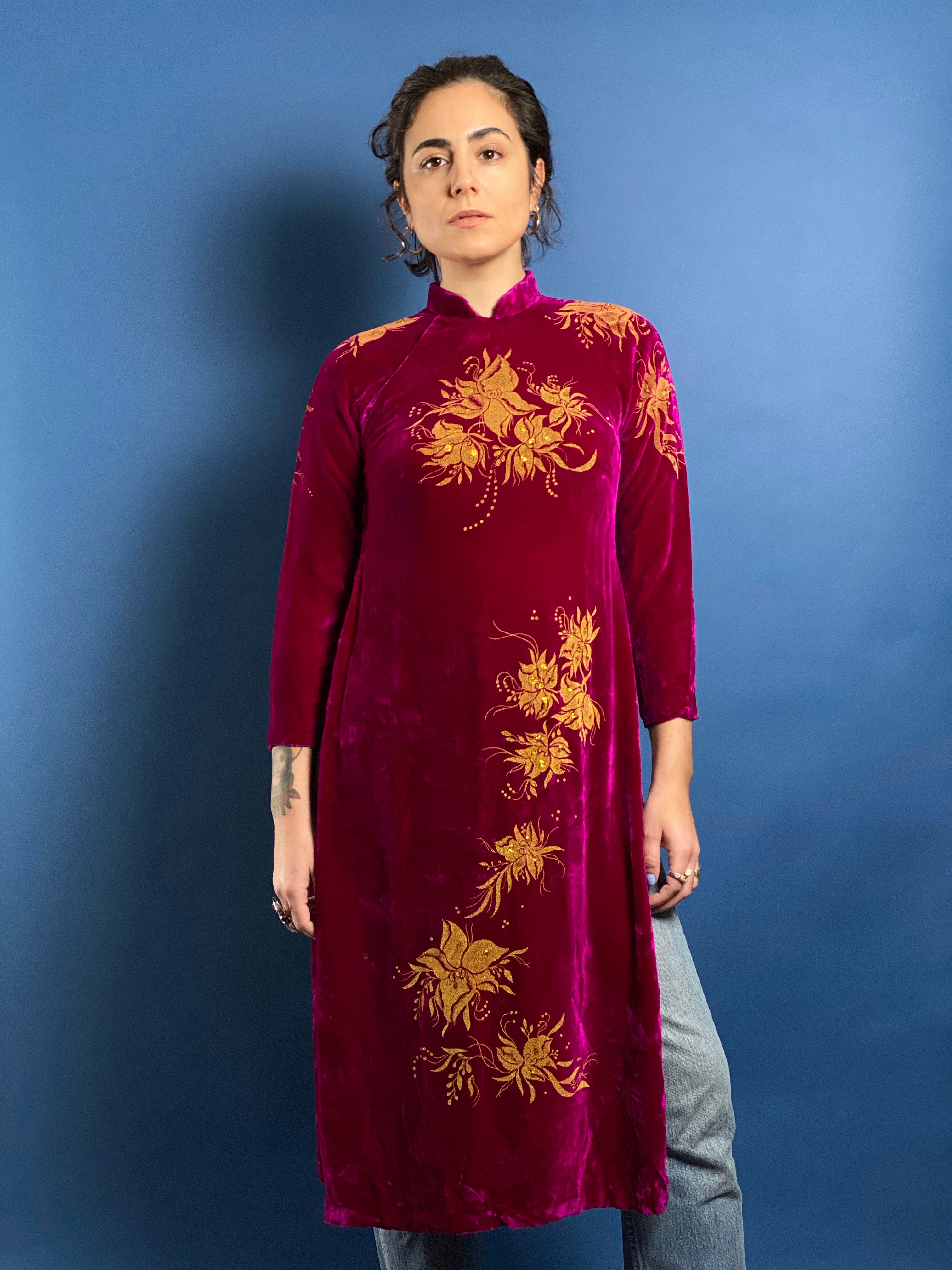 Vintage Early 1970s Silk Velvet Vietnamese áo dài Top/Dress