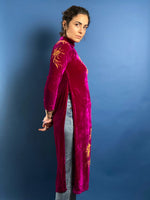 Load image into Gallery viewer, Vintage Early 1970s Silk Velvet Vietnamese áo dài Top/Dress
