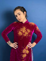 Load image into Gallery viewer, Vintage Early 1970s Silk Velvet Vietnamese áo dài Top/Dress
