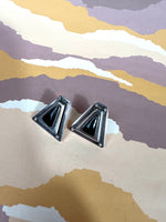 Load image into Gallery viewer, Vintage 1960s Brutalist Style Silver Earrings w/ Onyx Stone
