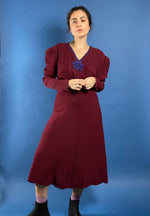 Load image into Gallery viewer, Vintage 1940s Crepe Evening Dress
