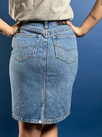 Load image into Gallery viewer, Vintage 1980s FIORRUCI Designer Denim Skirt
