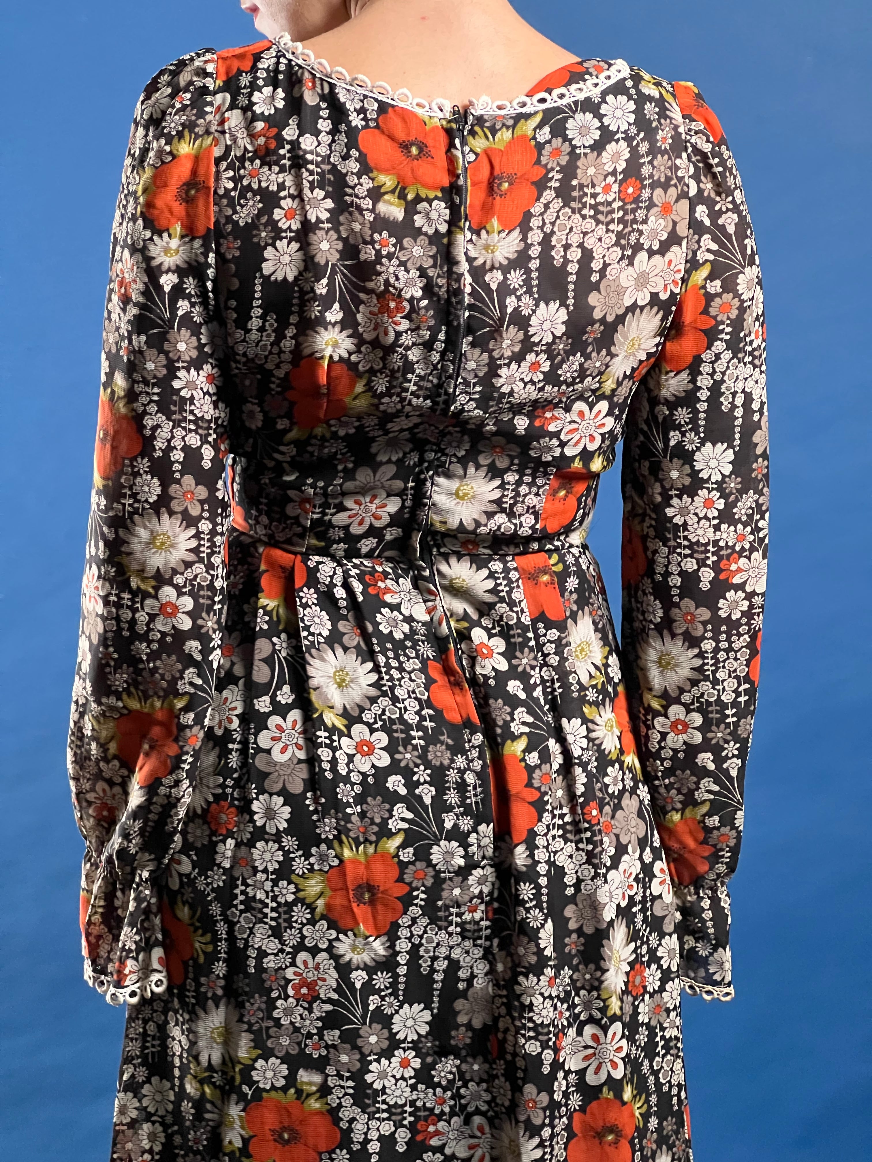 Vintage 1970s Prairie Floral Midi Dress