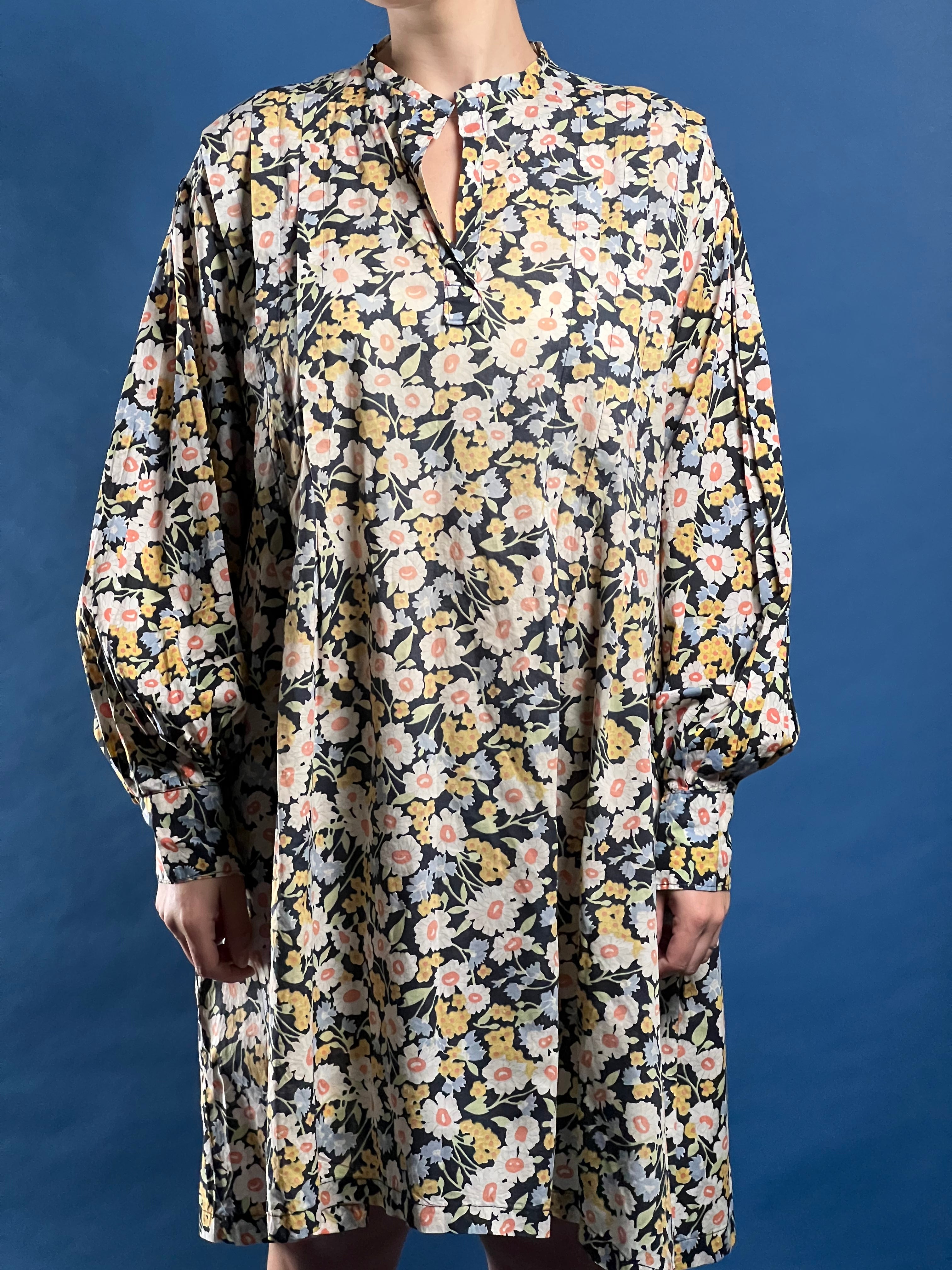 Vintage 1970s Kaftan Shirtdress w/ Floral Pattern