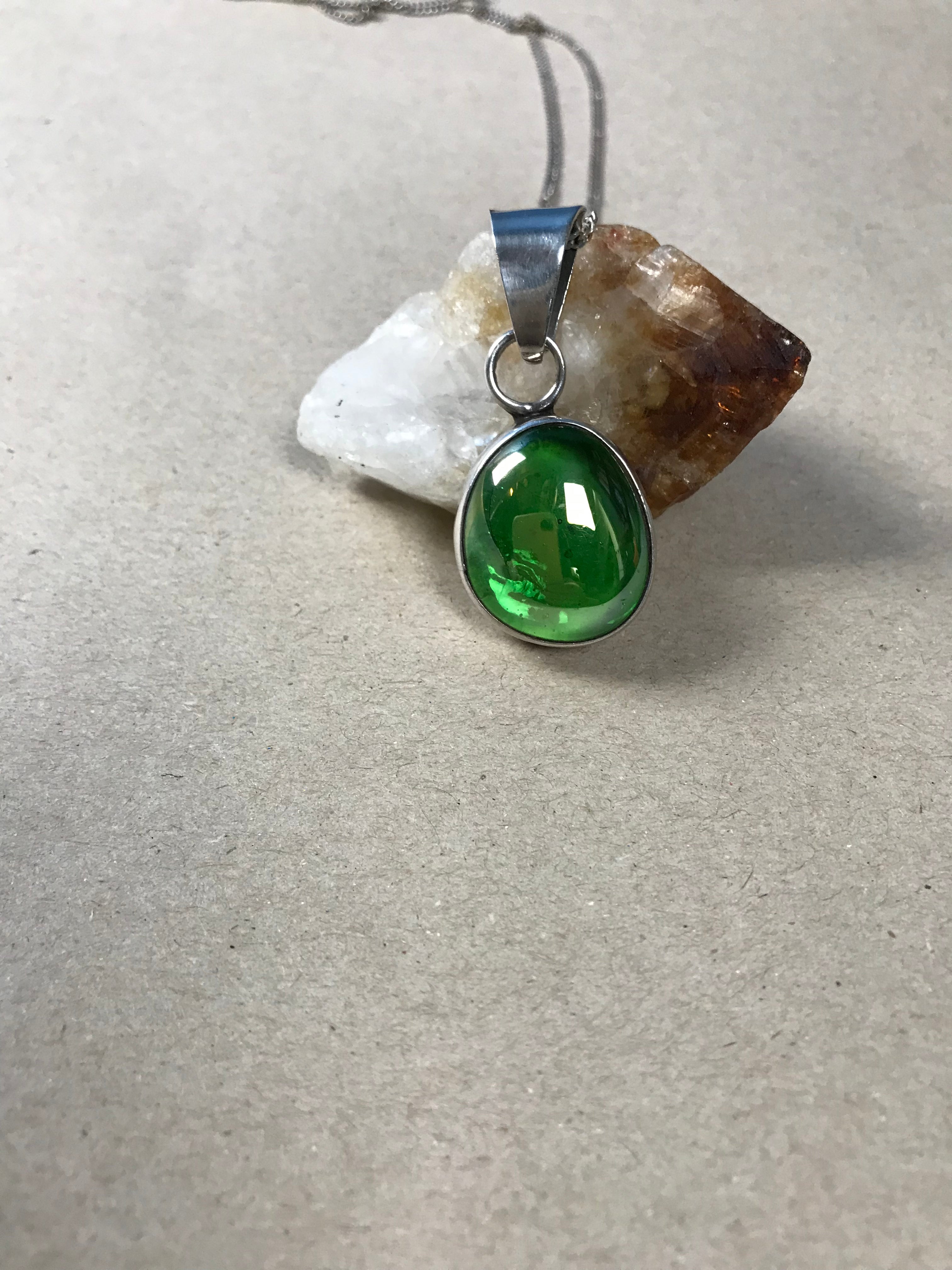 Vintage 1970s Silver Mexican Iridescent Green Ammolite Stone Pendant