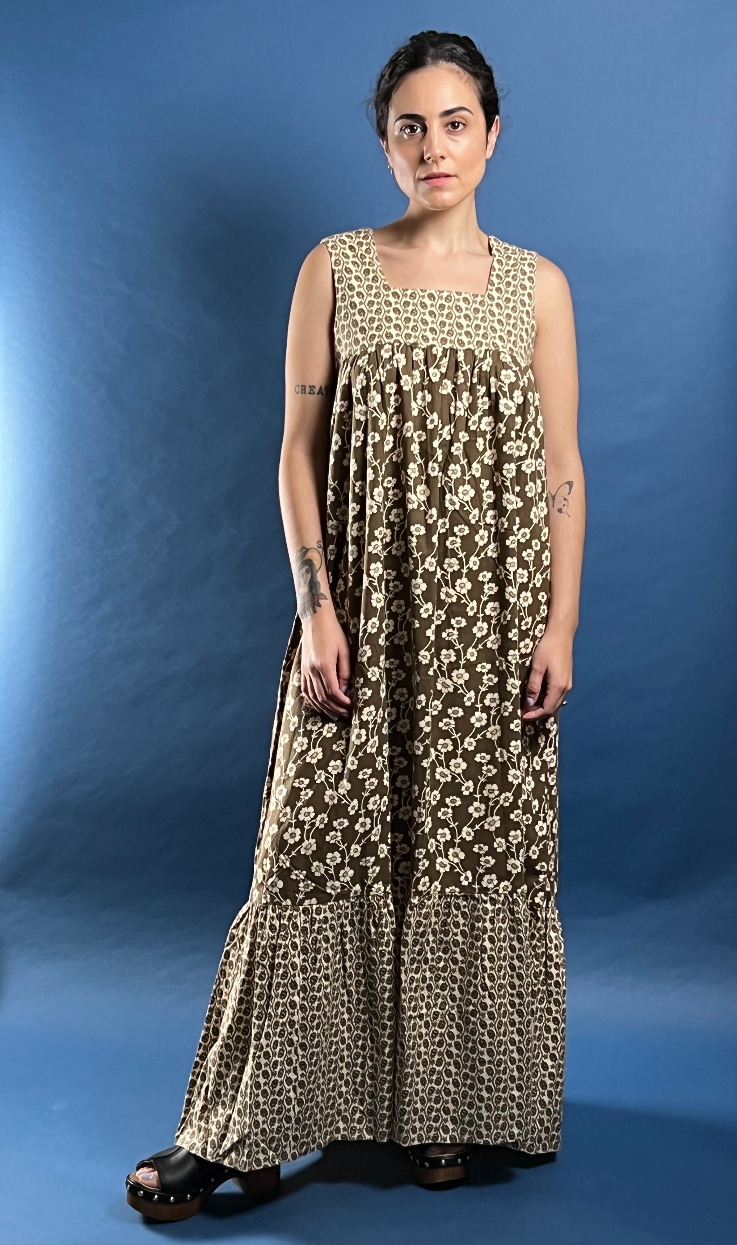 Vintage 1970s Prairie Cottagecore Maxi Floral Dress