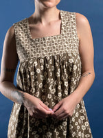 Load image into Gallery viewer, Vintage 1970s Prairie Cottagecore Maxi Floral Dress
