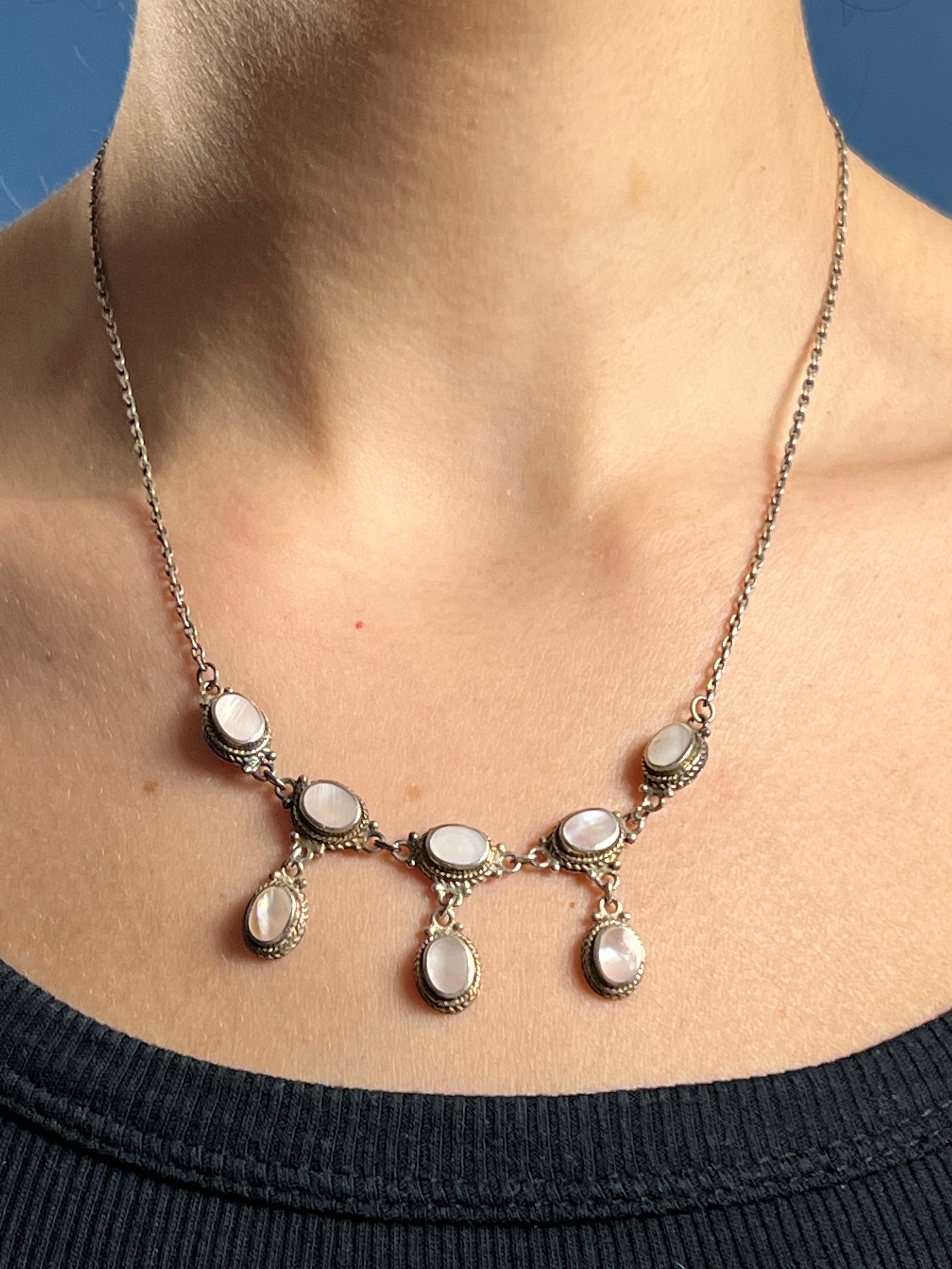 Vintage 1930s Art Deco Silver & Mother of Pearl Teardrop Necklace