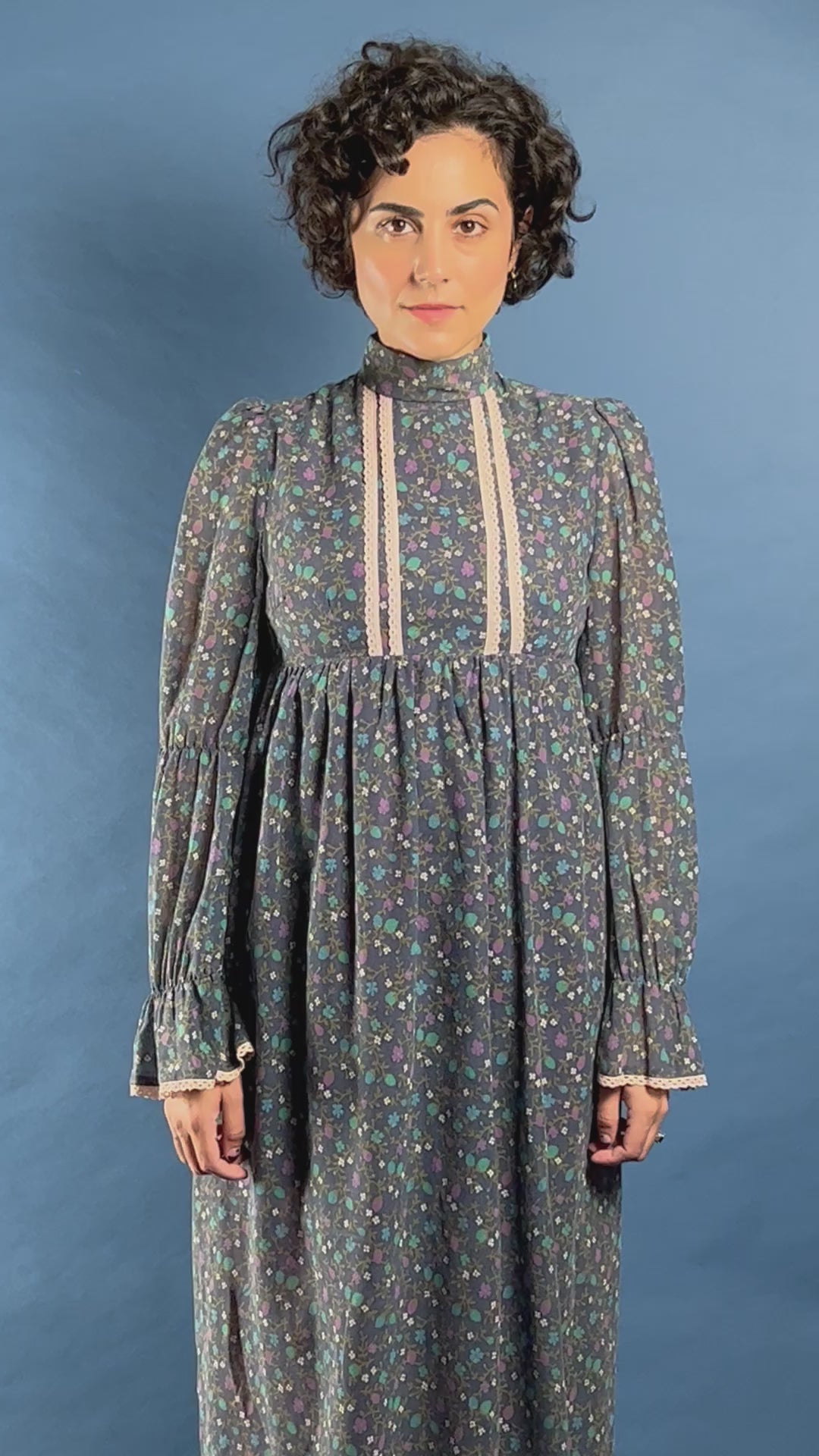 Vintage 1970s Marion Donaldson Prairie Cottage Core Maxi Floral Dress