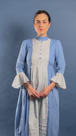 Load and play video in Gallery viewer, Vintage 1960s Prairie Cottagecore Midi Dress w/ Floral Pattern
